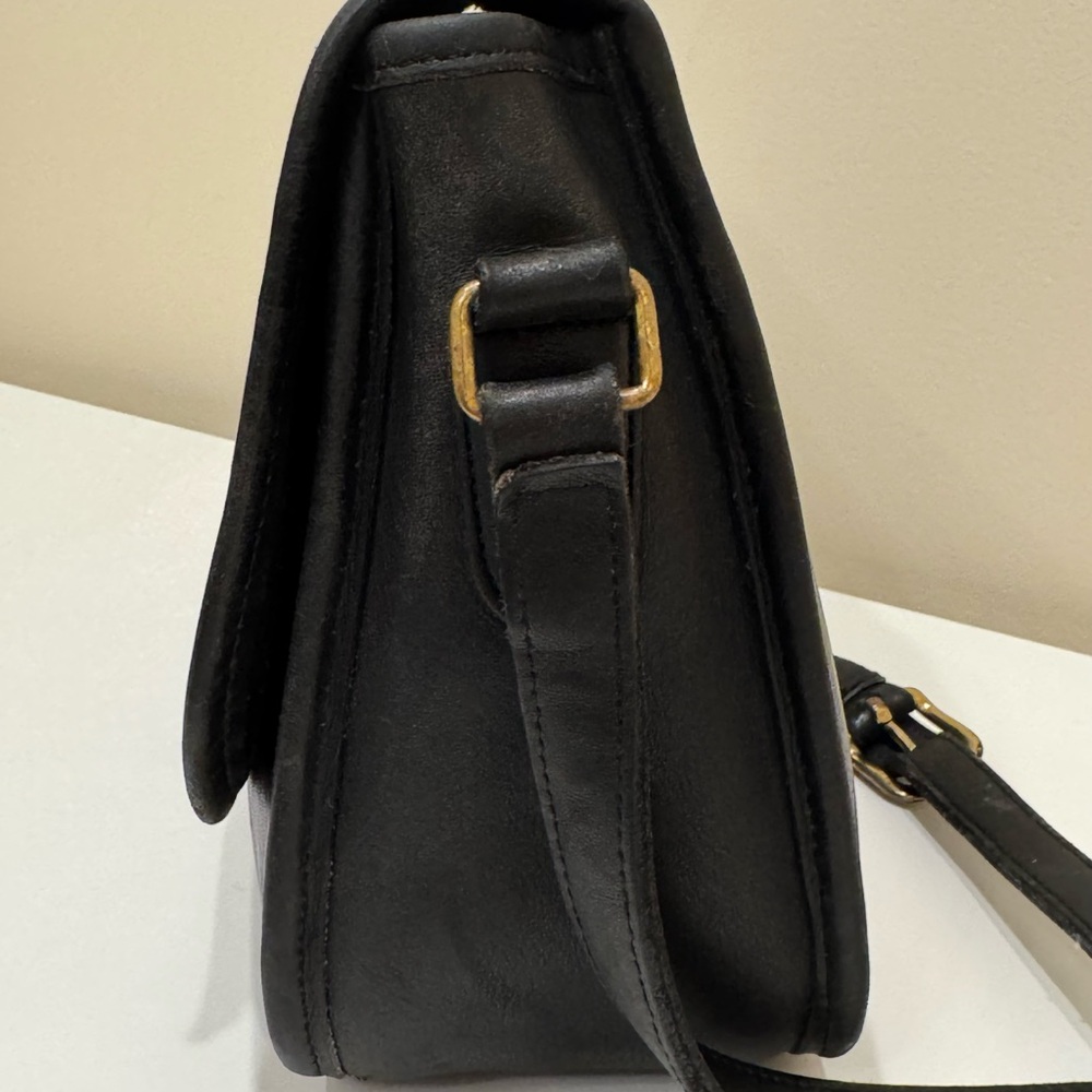 90s Vintage Coach City Bag Crossbody – Black Leather (Style 0064 203) - Picture 6 of 16
